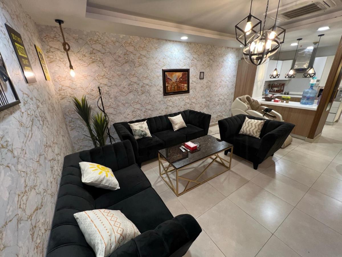 Sunset Luxury Gold Crest Mall Residency Lahore Eksteriør bilde