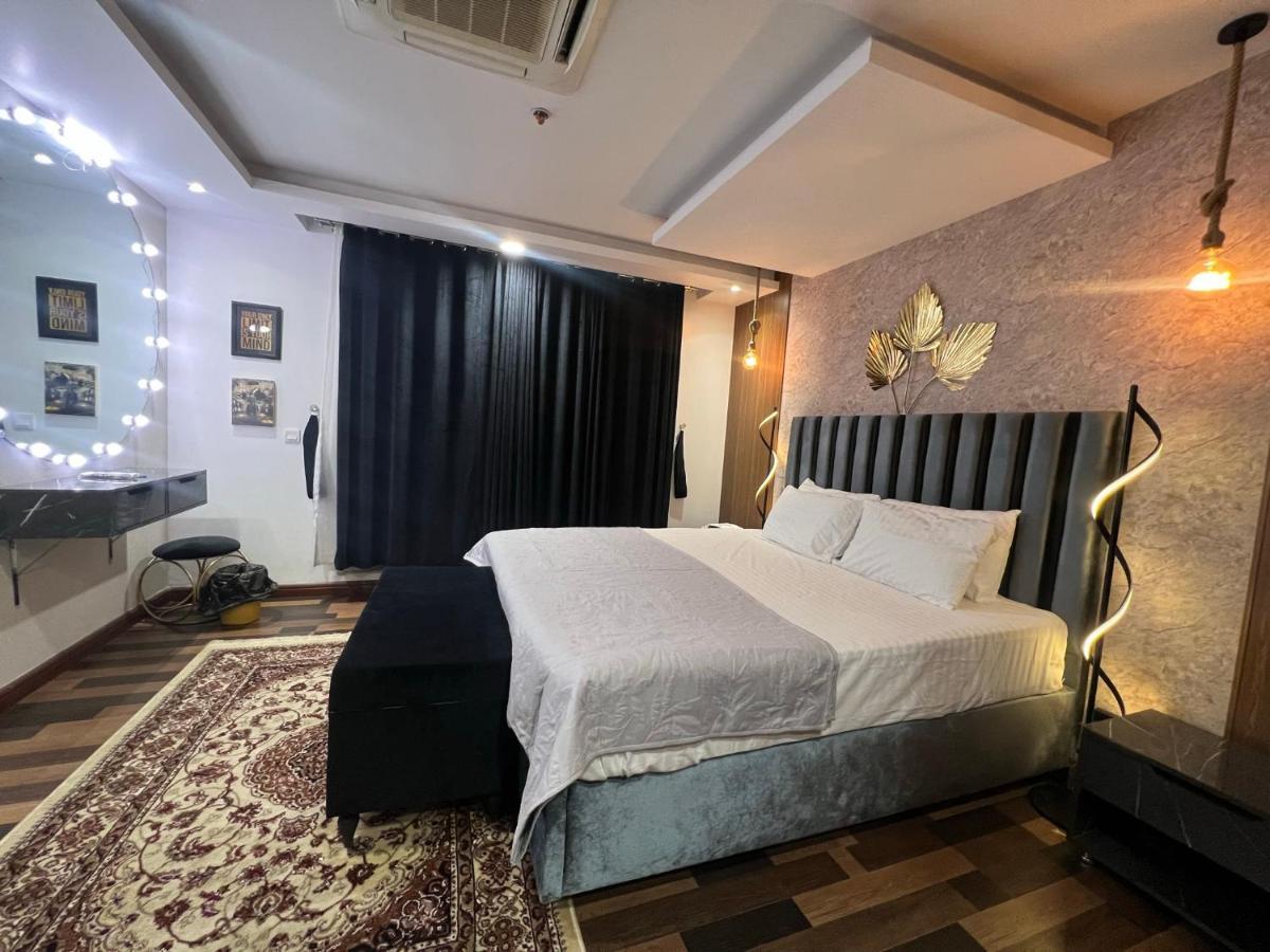 Sunset Luxury Gold Crest Mall Residency Lahore Eksteriør bilde