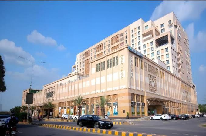 Sunset Luxury Gold Crest Mall Residency Lahore Eksteriør bilde